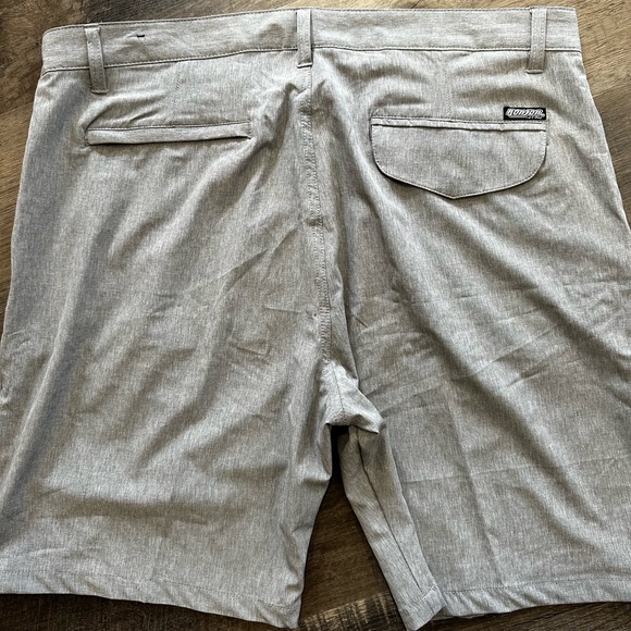 Ron Jon shorts 38 NWOT - Picture 2 of 3